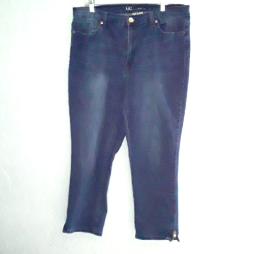 DG2 Diane Gilman Crop Jeans